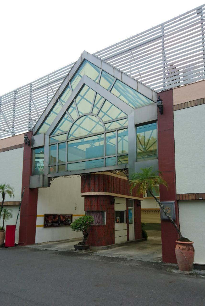 Park Motel Chiayi City Exterior photo