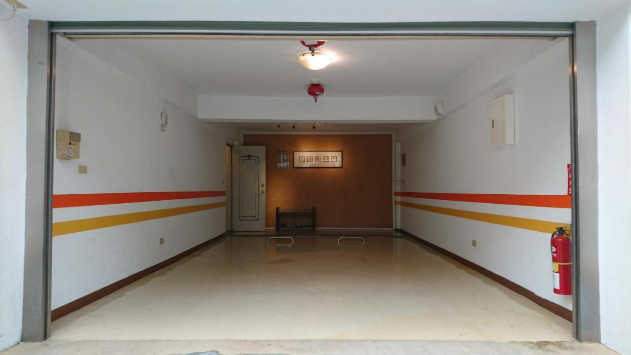 Park Motel Chiayi City Exterior photo