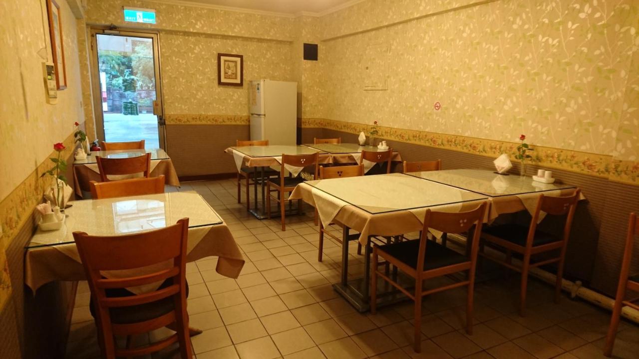 Park Motel Chiayi City Exterior photo